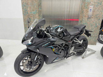Bán CBR650R Black Edition Đen Nhám Siêu Mới, Dành Riêng Những Thượng Khách Khó Tính & Mê Cái Đẹp