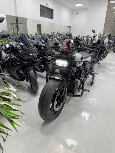 Bán HARLEY SPORTSTER S 1250 Màu Trắng Công Tử Cực Chất