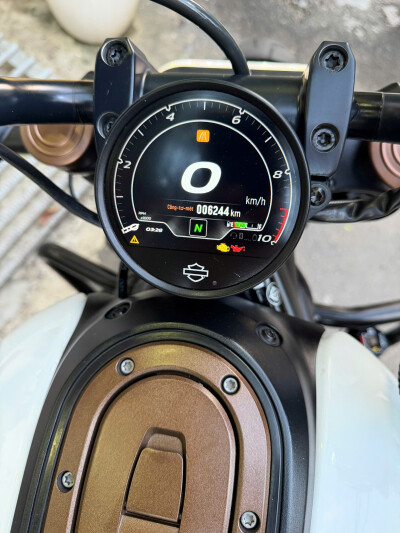 Bán HARLEY SPORTSTER S 1250 Màu Trắng Công Tử Cực Chất