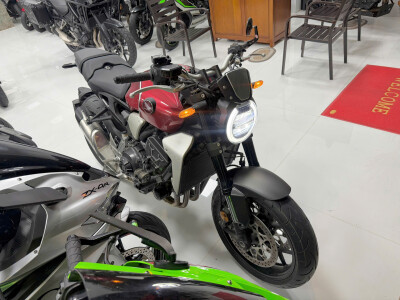 Bán Xe HONDA CB1000R Đỏ Đen Siêu Mới, Chất Lượng Cao Chọn Lọc