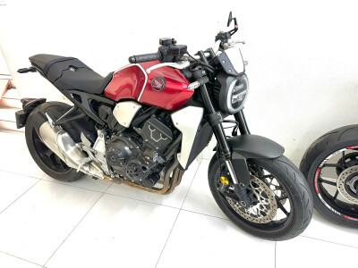 Bán Xe HONDA CB1000R Đỏ Đen Siêu Mới, Chất Lượng Cao Chọn Lọc