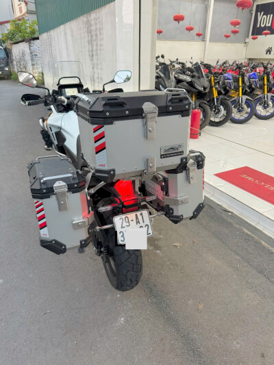 BÁN HONDA NX500 TRẮNG SIÊU LƯỚT, KÈM FULL ĐỒ CHƠI VIP CỰC CHẤT