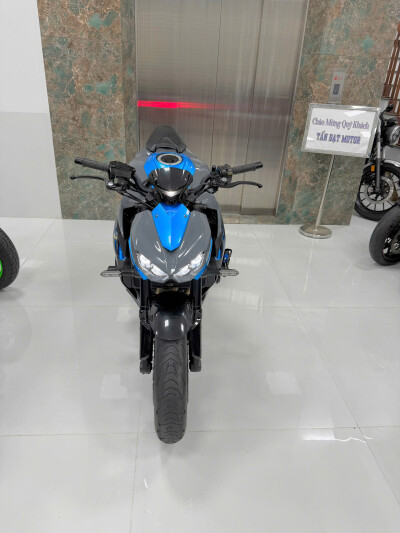 BÁN Z1000 MÀU XÁM XANH DƯƠNG SIÊU VIP, HỒ SƠ GỐC CẦM TAY
