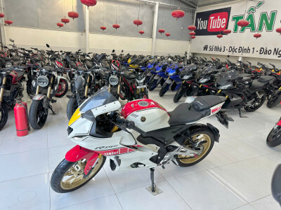 15 Triệu Đã Quất Được R15M Tại Tấn Đạt Motor Qua Hình Thức Trả Góp