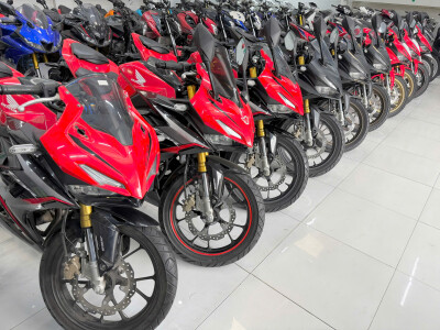 10 Triệu Đã Quất Được CBR150R Đời Cao Đèn LED Tại Tấn Đạt Motor rồi AE Ơi