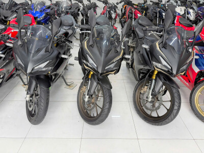10 Triệu Đã Quất Được CBR150R Đời Cao Đèn LED Tại Tấn Đạt Motor rồi AE Ơi