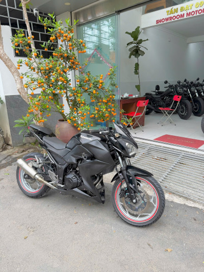 30 Triệu Đã Quất Được Z300 Tại Tấn Đạt Motor Rồi AE Ơi