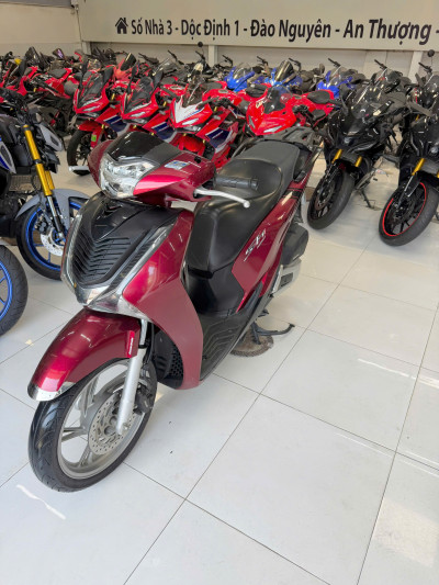 Bán SH125 2017 Màu Đỏ Máy Zin, Góp 15 Triệu Nhận Xe Tại Tấn Đạt Motor