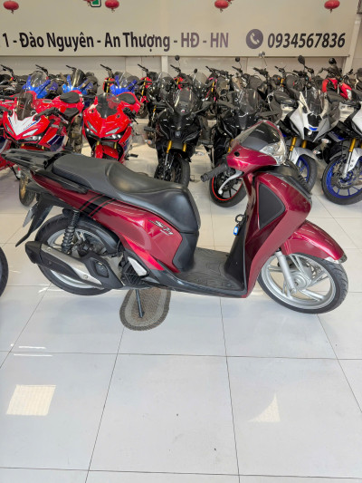 Bán SH125 2017 Màu Đỏ Máy Zin, Góp 15 Triệu Nhận Xe Tại Tấn Đạt Motor