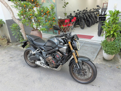 Bán CB650R E-Clutch Màu Đen Nhám Siêu Lướt Hồ Sơ Cầm Tay Tại TẤN ĐẠT MOTOR
