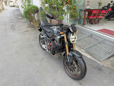 Bán CB650R E-Clutch Màu Đen Nhám Siêu Lướt Hồ Sơ Cầm Tay Tại TẤN ĐẠT MOTOR