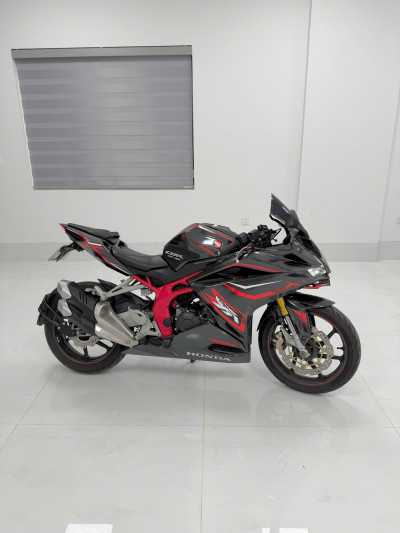 Bán CBR250RR 2020 Màu Đen, 30 Triệu Góp Nhận Xe Luôn Tại TẤN ĐẠT MOTOR