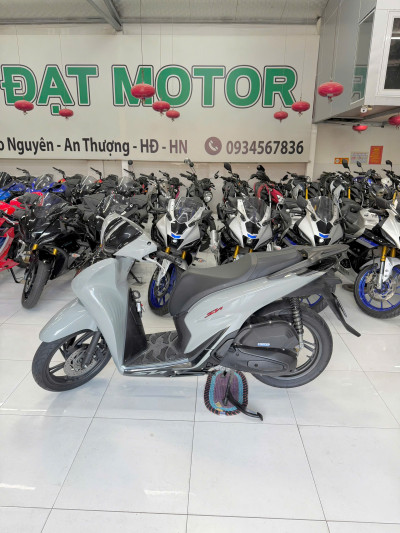 BÁN SH150 ABS MÀU XÁM XI MĂNG, GÓP 25 TRIỆU NHẬN XE, TẤN ĐẠT MOTOR