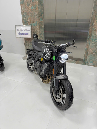 Bán Trident 660 Model 2023 Đen Nhám, Odo Hơn 7.000 Km, Siêu Mới