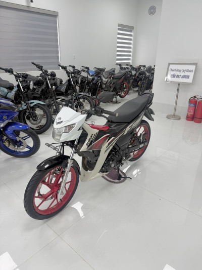 10 Triệu Đã Quất Được Satria 150 Trắng Đỏ Đời Cao, Trả Góp Siêu Tốc Tại Tấn Đạt Motor